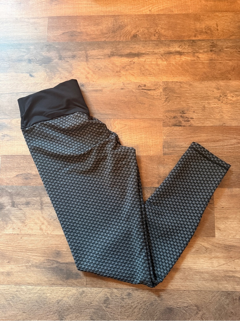 Textured Black High-Waist Leggings